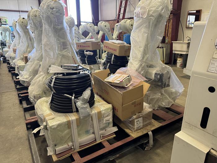Kawasaki RS020N, 6-Axis Robot, 20kg Payload, 1725mm Reach, E01 Controller, New, 2022