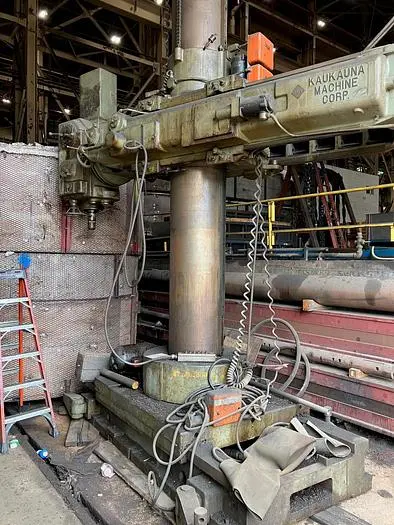 8' -22" Giddings & Lewis/Kaukauna #140U, Radial Drill, Portable Universal, 10 HP, 1800 RPM