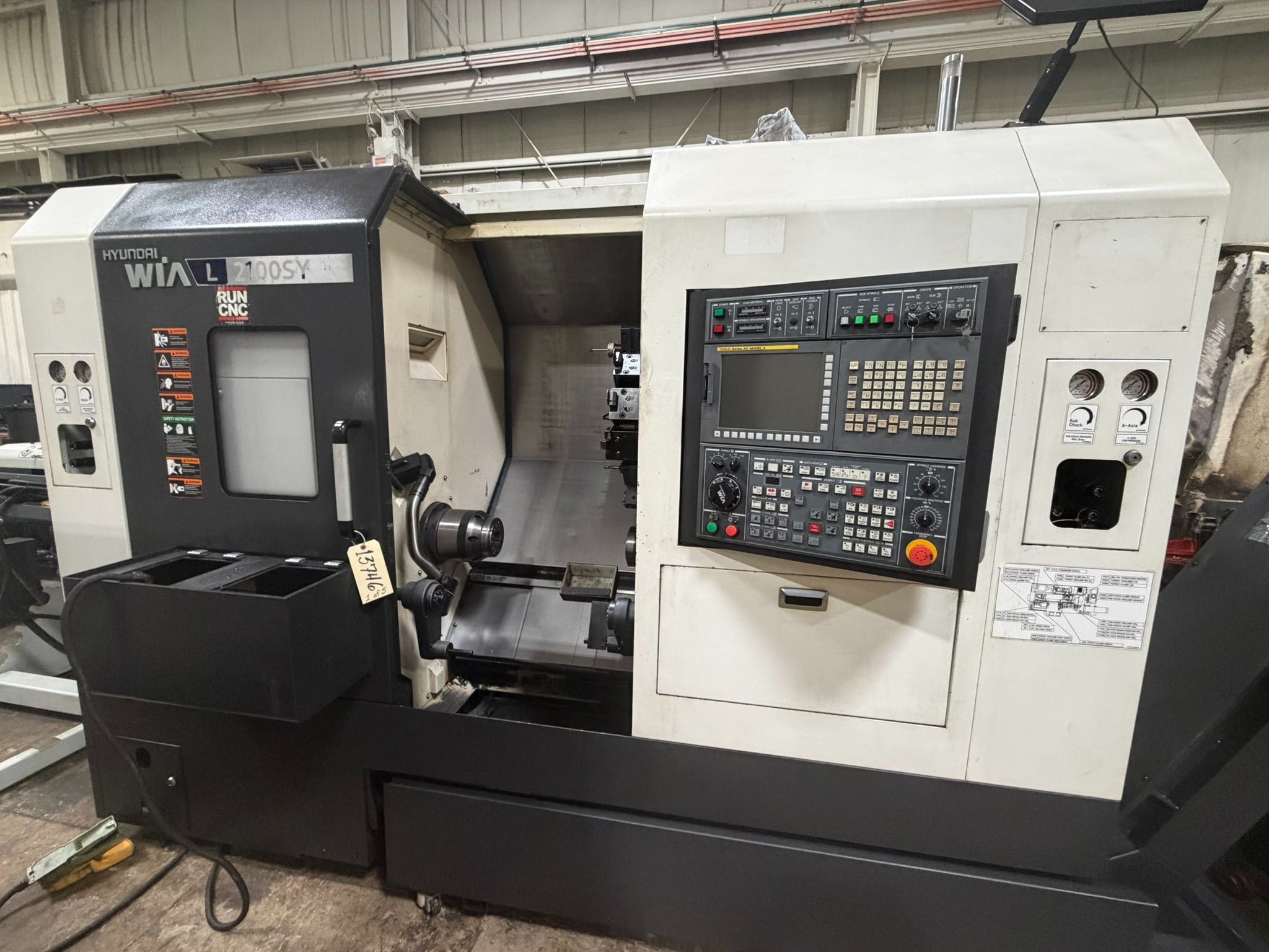 Hyundai Wia #L2100SY, CNC Turning Center, 8.26" X, 3.93" Y, 22.83" Z, 24.8" swing, 13.18" turning diameter