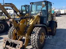 Cat 906M, Compact Wheel Loader, 5710 hours, S/N: Z6600221, 2015