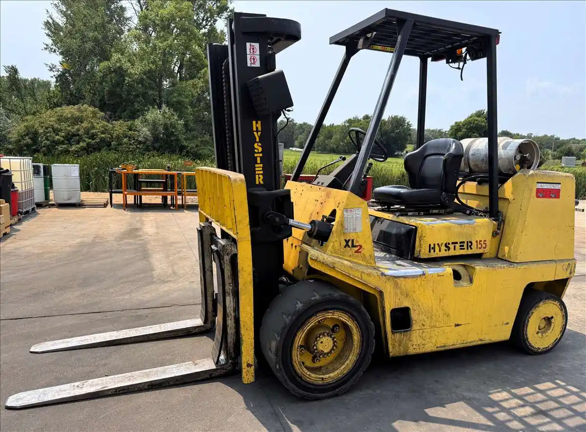 15,500 lb. Hyster #S155XL2, LP forklift, 94.5" lift height, 48" forks, 10° back tilt, overhead protection