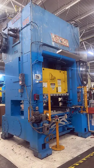 150 Ton, Verson #S2-150-60-48T, straight side double crank press, 6" stroke, 26" Shut Height, 8" ram adj.