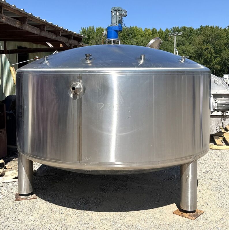 2000 gallon Feldmeier, sanitary jacketed reactor, 316L Stainless Steel, 30/FV psi @ 300°F, 125 psi @ 300°F
