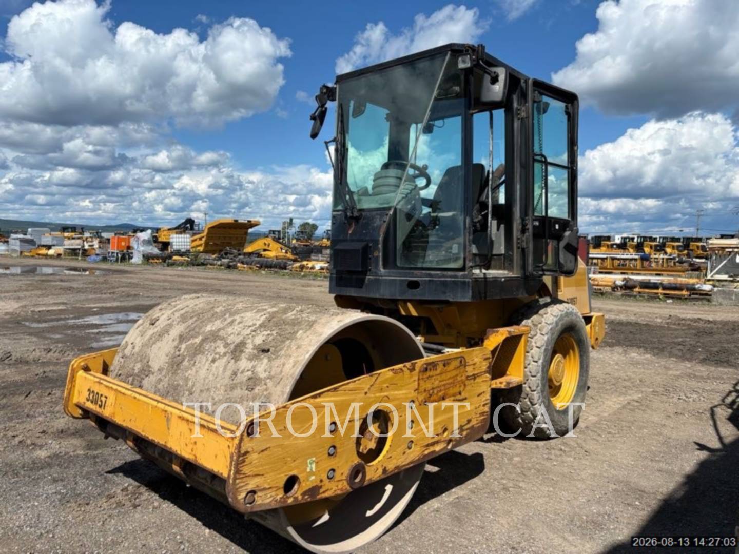 Caterpillar CS44, Compactor, 5528 hours, S/N: M4C00842, 2015