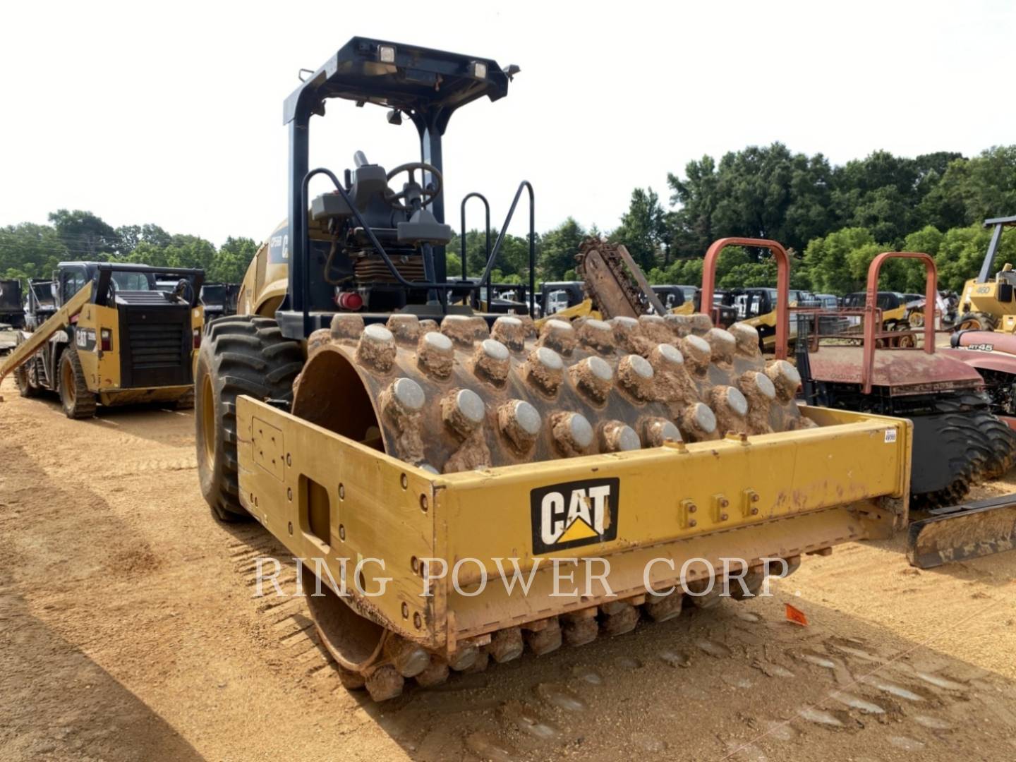 Caterpillar CP56B, 1172 hours, S/N: P5600889, 2021