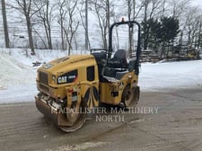 Caterpillar CB34B, Vibratory Single Drum Asphalt, 4484 hours, S/N: XB400188, 2016