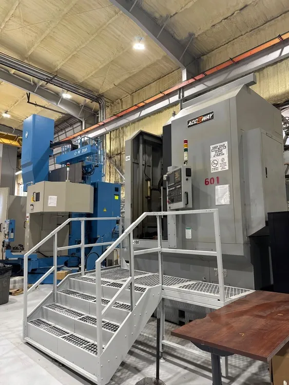 39.3" Accuway #UV-100, live tool CNC vertical turret lathe, 43.3" swing, 40" chuck, 27.55" turning length, 12
