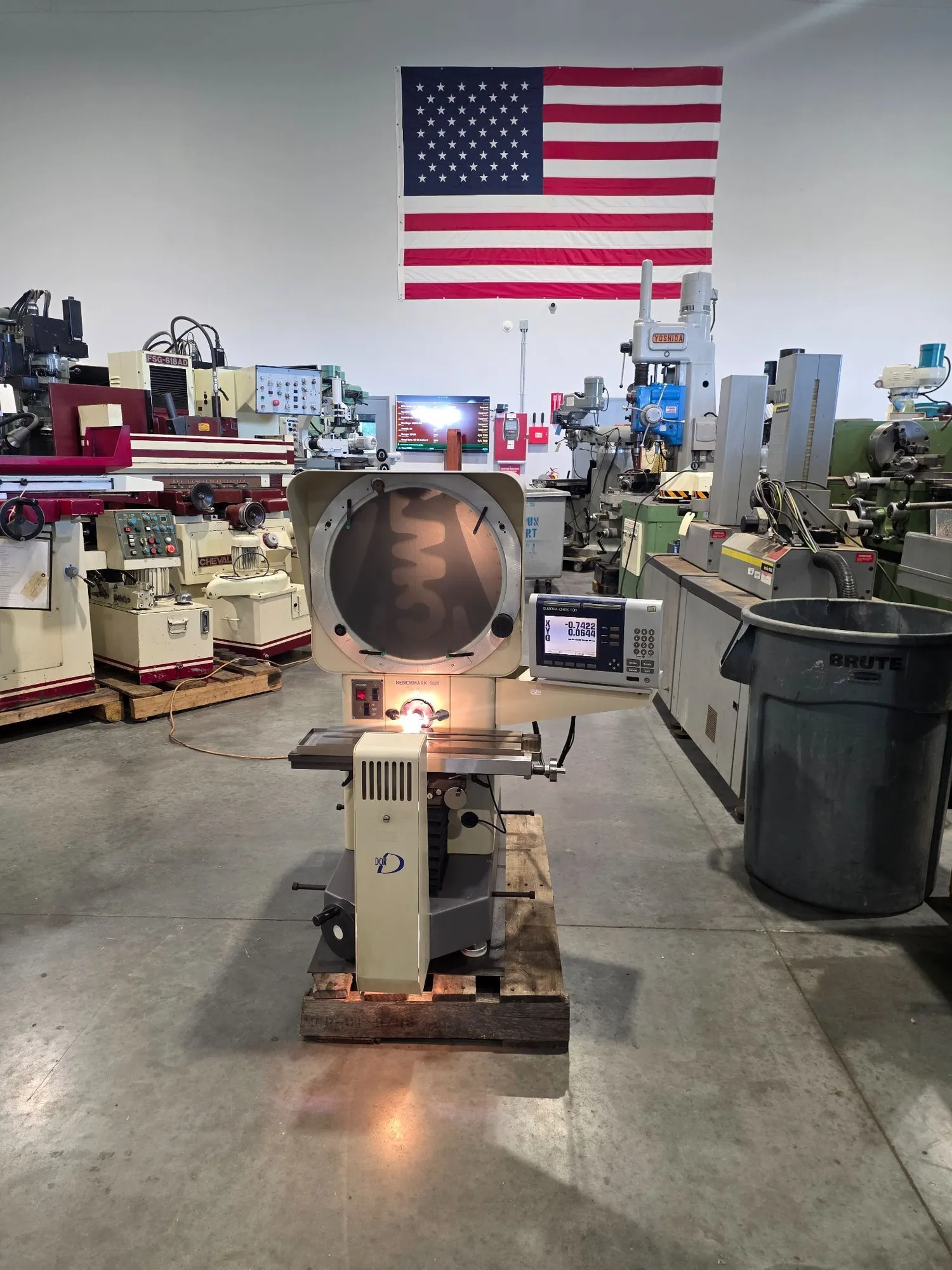 16" Dorsey #16H, optical comparator, 18" x5" tbl., 50X lens, profile & surface illumination, Quadra-Chek 100