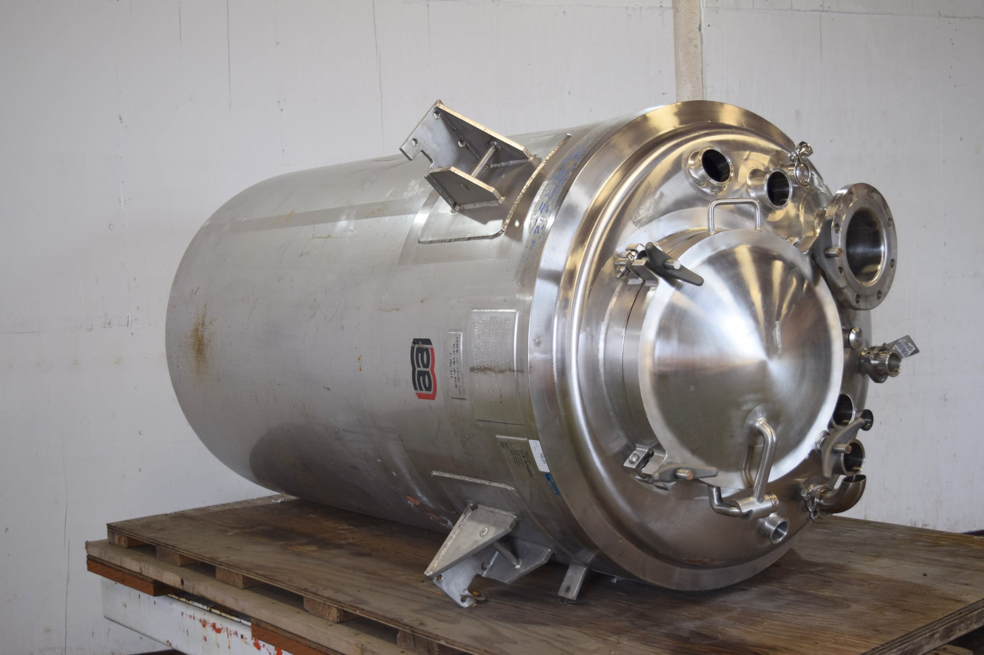 321 gallon Lee Industries #1000LU, Stainless Steel jacketed tank, 50 psi @ 302°F internal, 100 psi jacket