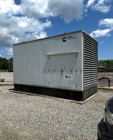 600 KW Cummins #DFGB, Diesel Generator Set, 1800 RPM, 480 Volt, 3PH, Power Command control, weather