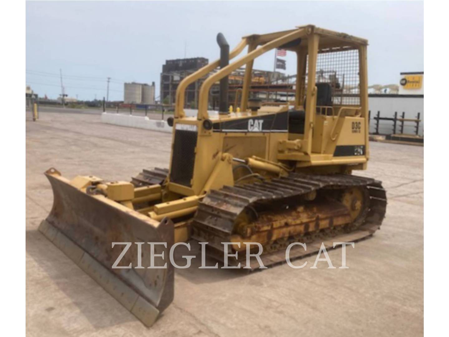 Caterpillar D3CLGP, 5675 hours, S/N: 6PF00261, 1989