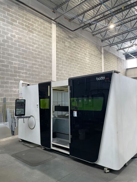 Bodor #P3015T6, fiber laser, 3000 watt, 5' x 10' dual shuttle tables, tube cutting to 7-7/8" diameter x 20'