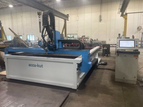 AKS #Accu-Kut, 8' x 12' 5-Axis CNC plasma cutting table, Hypertherm XPR300, 300 amps, Robo-Kut bevel head