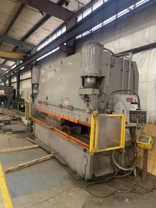 400 Ton, Pacific #K400-16, hydraulic press brake, 16' overall, 1752" between housing, 12" stroke, 14" throat