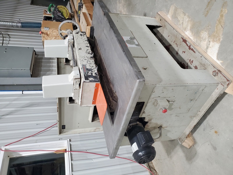 Diehl #ESL-20-II, Straight Line Rip Saw, 19" throat, 2.5" max. cutting thickness, 16" blade, 15 HP, 60 FPM