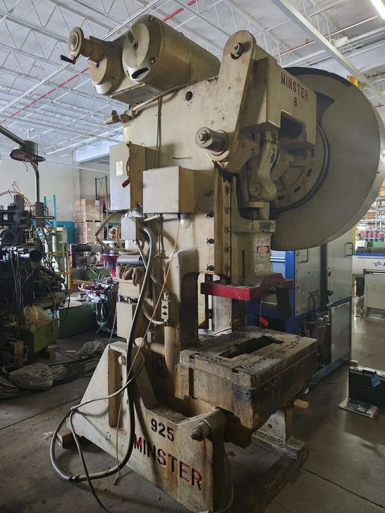 60 Ton, Minster #6, OBI Press, 4" Stroke, 13" Shut Height, 90-180 SPM, 7.5 HP
