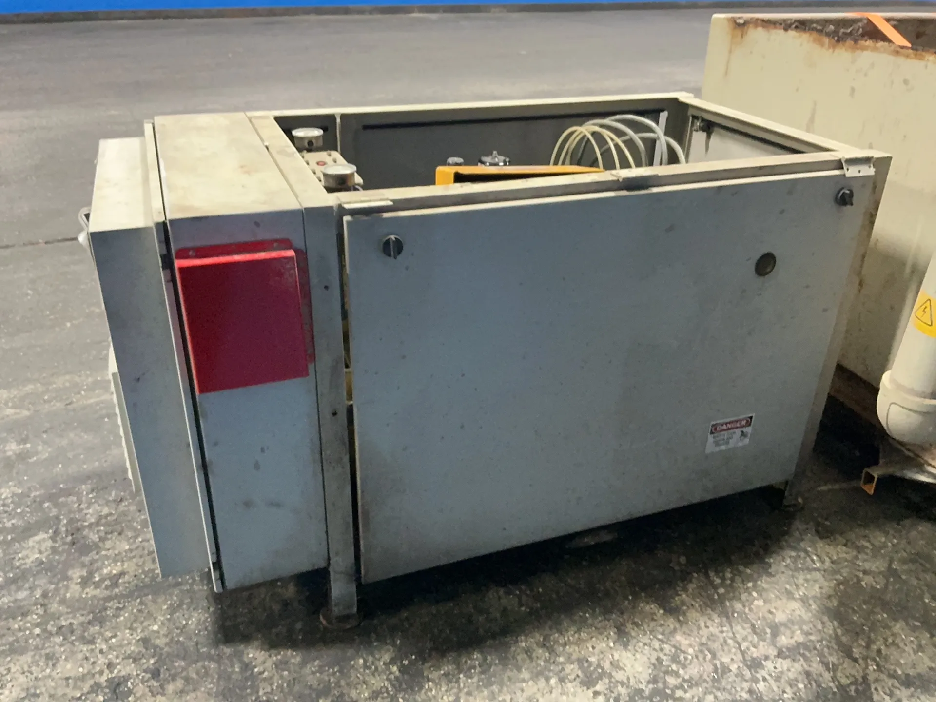 Omax #55100, CNC Waterjet, 126" X, 60" Y, 32" Z, Omax Control Center, Pump Unit, 110 Vac