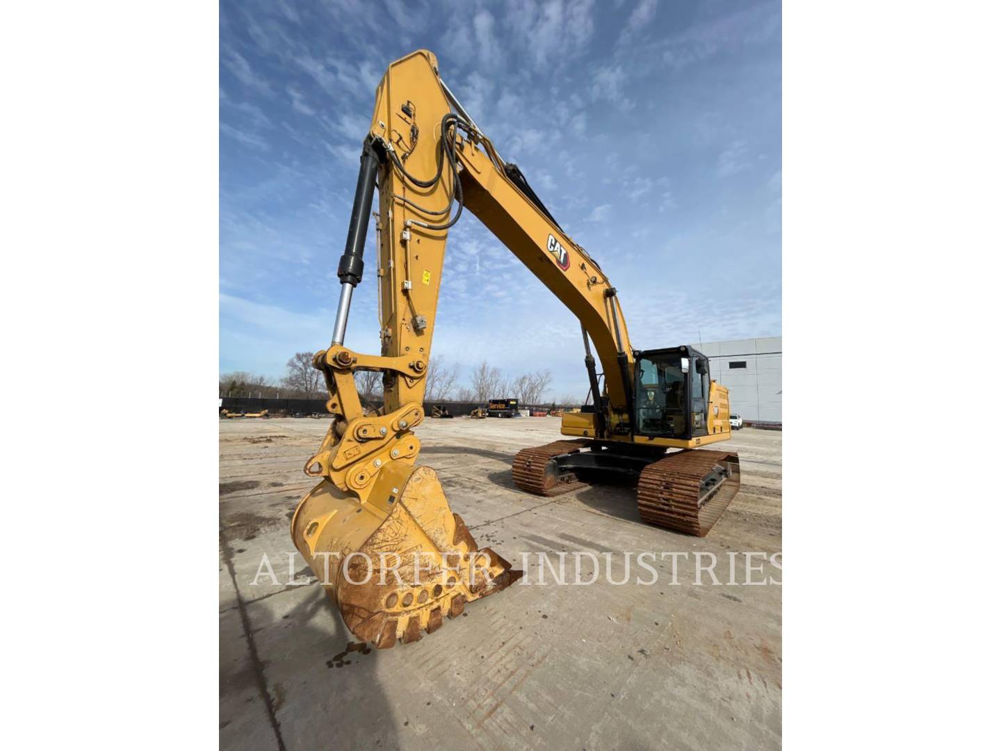 Caterpillar 330-07, 1079 hours, S/N: WCH50615, 2025