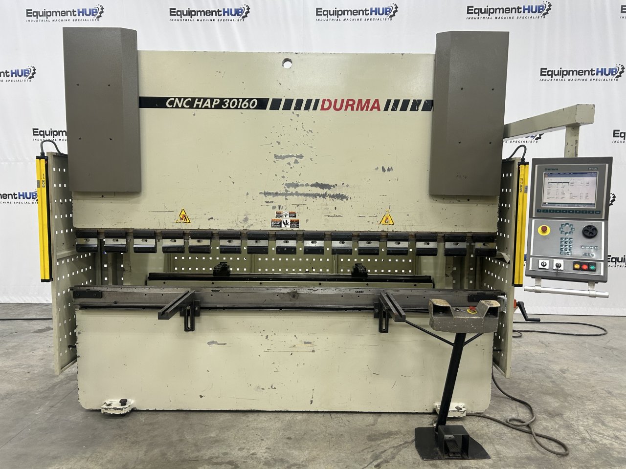 176 Ton, Durma #CNC-HAP-30160, CNC brake press, 10' overall, 100" between housing, 7.87" stroke, 2005
