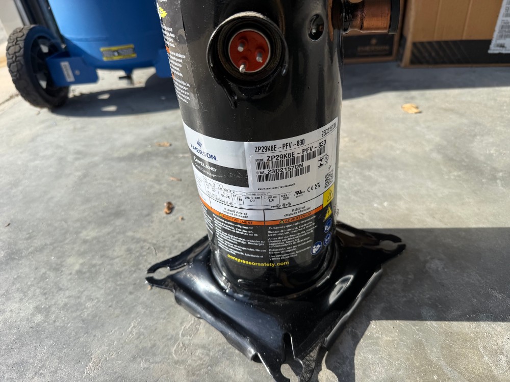 Emerson air cooled Scroll compressor, 208/230 V., 1 phase, R410a, 29000 BTU, new