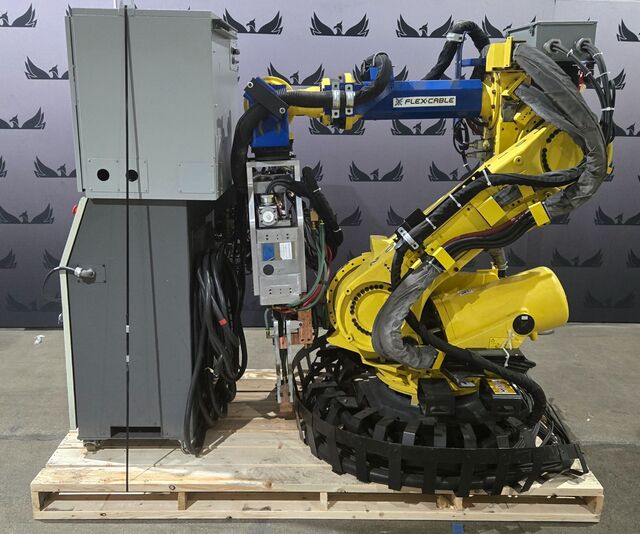 Fanuc, R-2000iB/210F, complete with R-30iA Control & WTC WT6000 weld inverter, 210 Kg payload, 2014