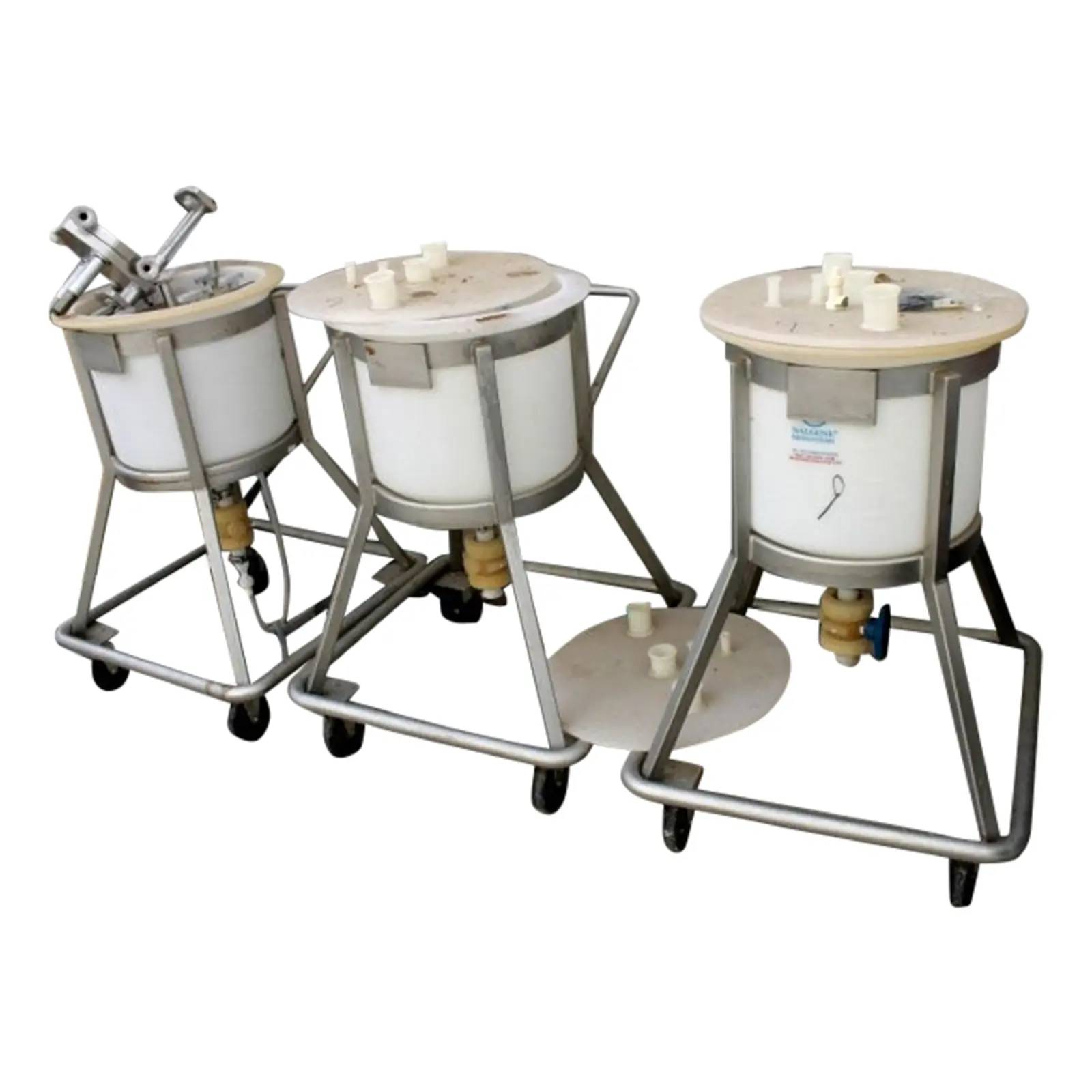 15 gallon rolling poly tank on aluminum or Stainless Steel cart (2 available)