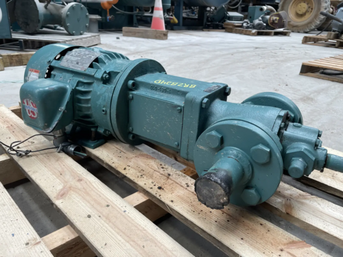 30 GPM @ 250 psi, Viking #HL495, positive displacement pump, 3 HP @ 1765 RPM, 230/460 V., 1.5" inlet/outlet