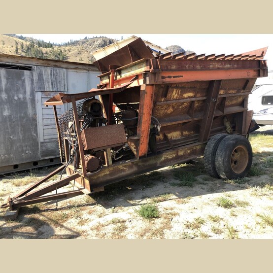 Portable Reciprocating Plate Feeder, 20" width x 10.5' long discharge plate, 11' x 7' hydraulic dumping
