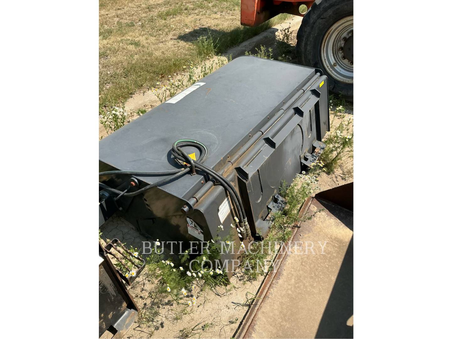 Other Broom, S/N: X072426,