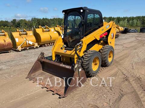 Cat 236D3 C3H2, Skid Steer Loader, 2407 hours, S/N: KXL02626, 2023