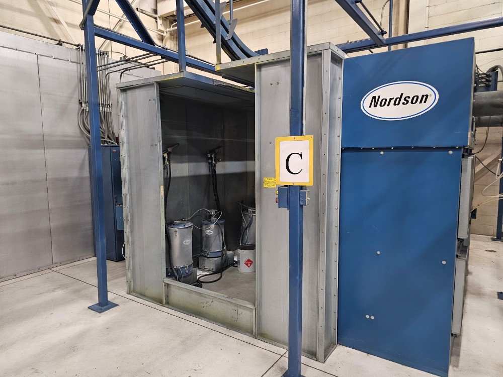 Nordson Manual Powder Booth, 4' x 6' opening