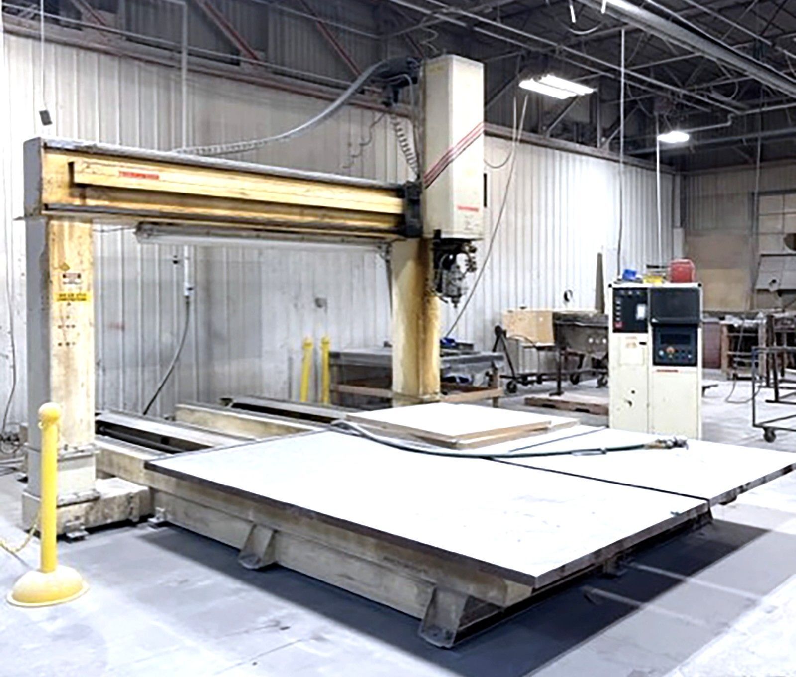 Thermwood #C67DT, 5-Axis CNC Router, 122" X, 60" Y, 36" Z, 5' x 10' table, 7.5 HP, 18,000 RPM, QCORE CNC
