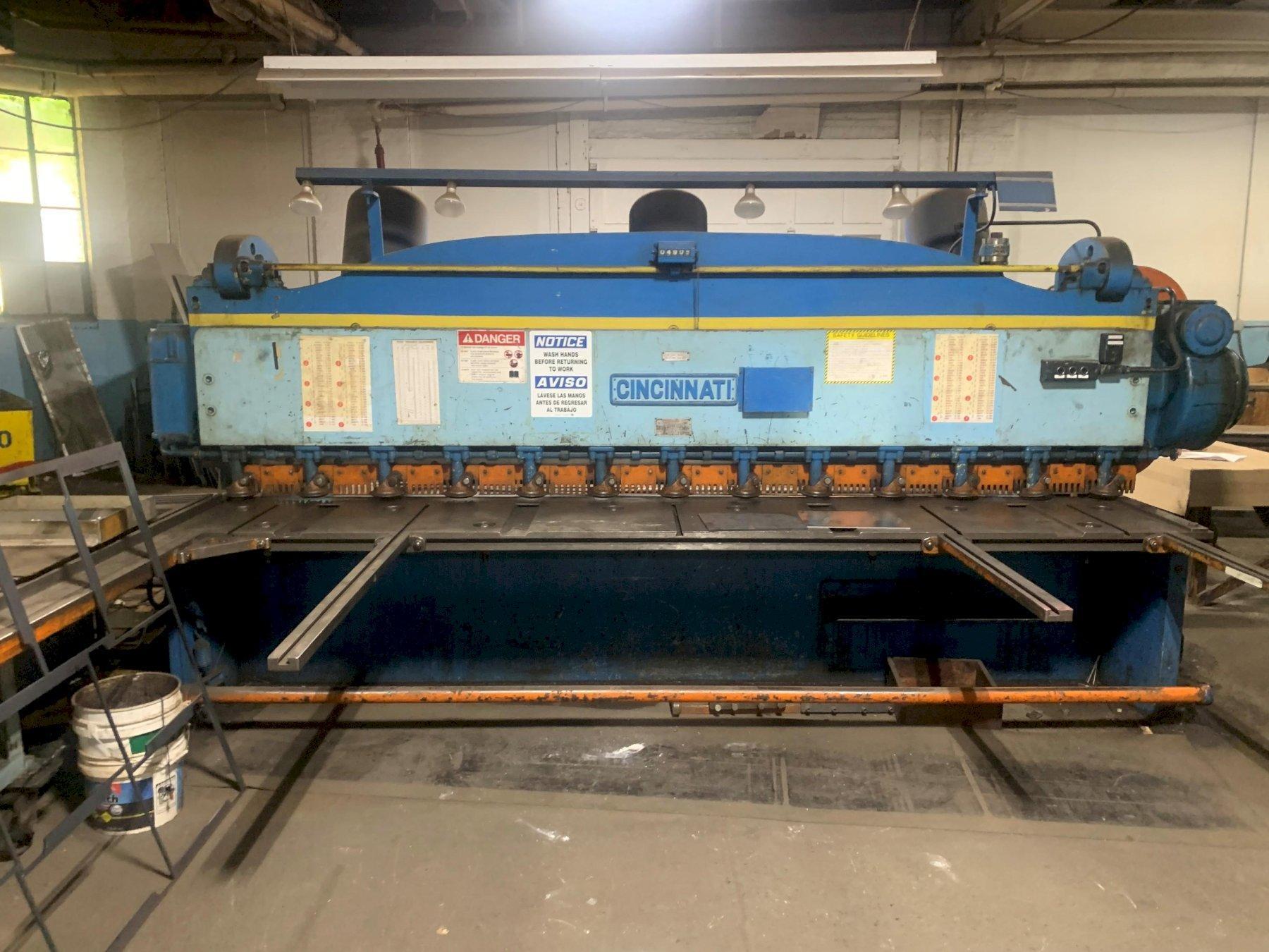 3/8" x 12' Cincinnati #2512, mechanical squaring shear, 13 holddowns, 18" throat, 50 SPM, 36" front operated