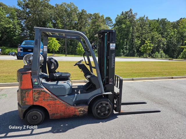 4500 lb. Toyota #8FGCU25, Forklift, 189" lift height, 51 HP, 18,647 hours, 2019