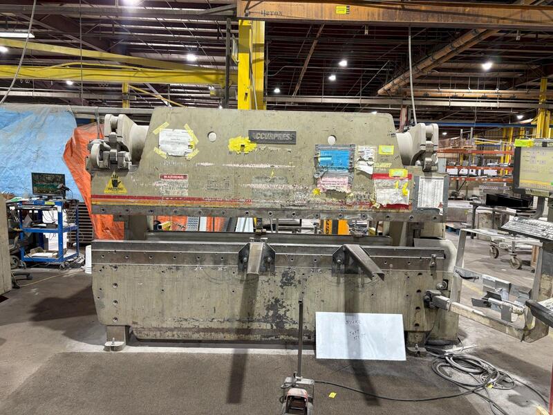 100 Ton, Accurpress #710010, hydraulic press brake, 10' overall, 10 HP, 8" stroke, 14" open, 6" Shut Height
