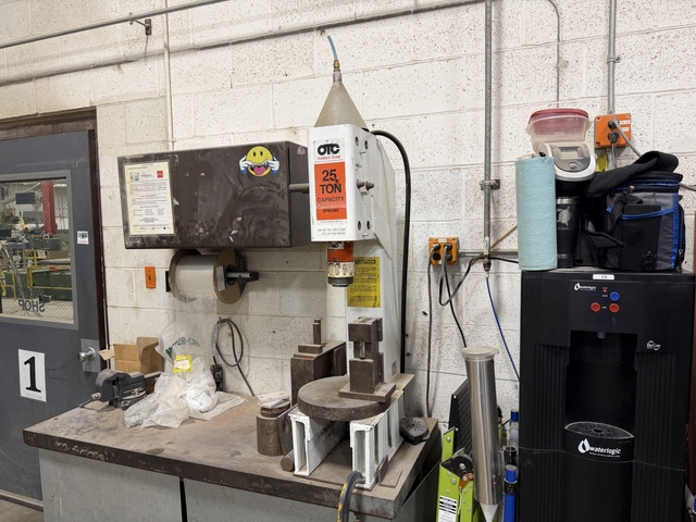 25 Ton, OTC #SPM256C, Hydraulic Press