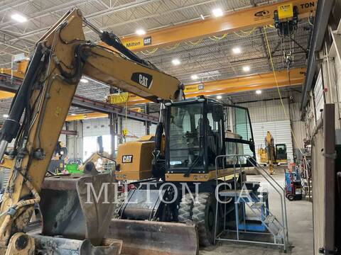 Caterpillar M320F, Wheel Excavator, 10577 hours, S/N: F2W00297, 2015