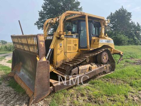 Caterpillar D6RIIXL, 10445 hours, S/N: AAX00565, 2004