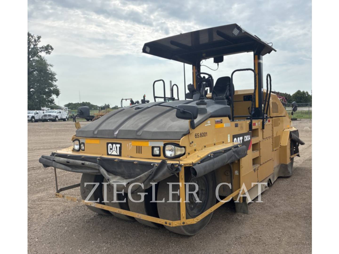 Caterpillar CW34, Pneumatic Tired Compactor, 7335 hours, S/N: AL300147, 2016