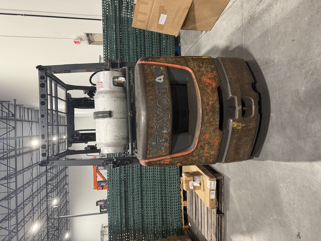 4500 lb. Toyota #8FGCU25, propane forklift, cushion tires, 3 stage mast, 189" lift height, 2014