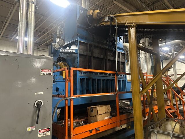 Granutech #M80 Grizzly tire shredder / grinder, 300 HP, 50 rotary blades, 10 stationary blades