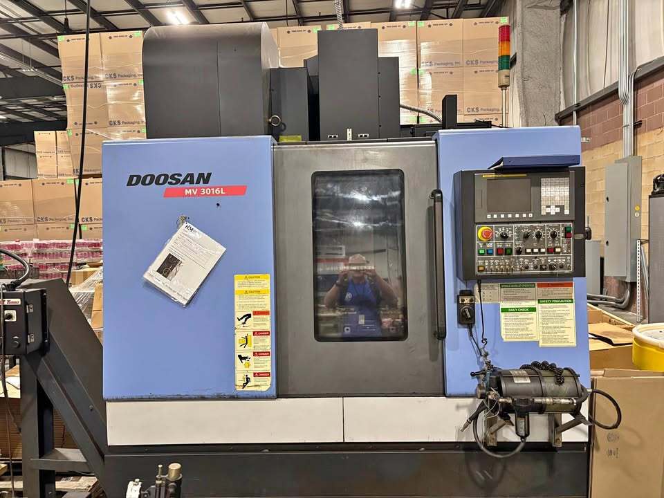 Daewoo Doosan #MV-3016L, CNC Vertical Machining Center, 30" X, 16.1" Y, 20.1" Z, 36.2" x 16.9" table, 15 HP