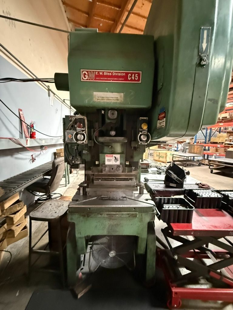 45 Ton, Bliss #C-45, OBI Mechanical Punch Press, 2.5" stroke, 12.25" shut height, 29.5" x 19" bed, 235 SPM