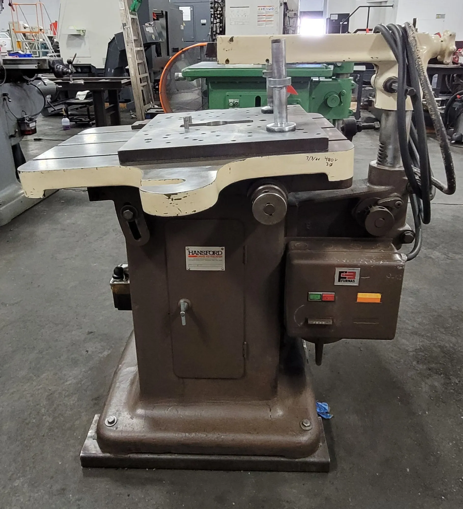 1-1/2" x 18-3/4" Hansford Davis #5, Keyseater, 21" x 31" table, 4-1/2" stroke, 2 HP, 48 SPM, 480 V.