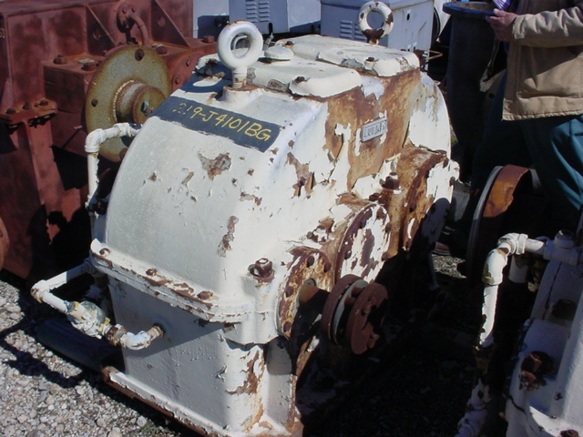236 HP @ 3600 RPM input, 145 RPM output, Lufkin #M290B, gear reducer, 24.60:1 ratio, 1.5 service factor