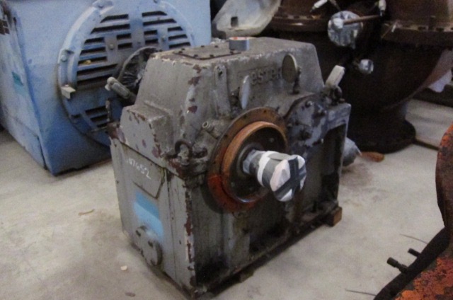 3000 HP @ 1755 RPM input, 8537 RPM output, Western #4115, gear speed increaser, 4.73:1 ratio