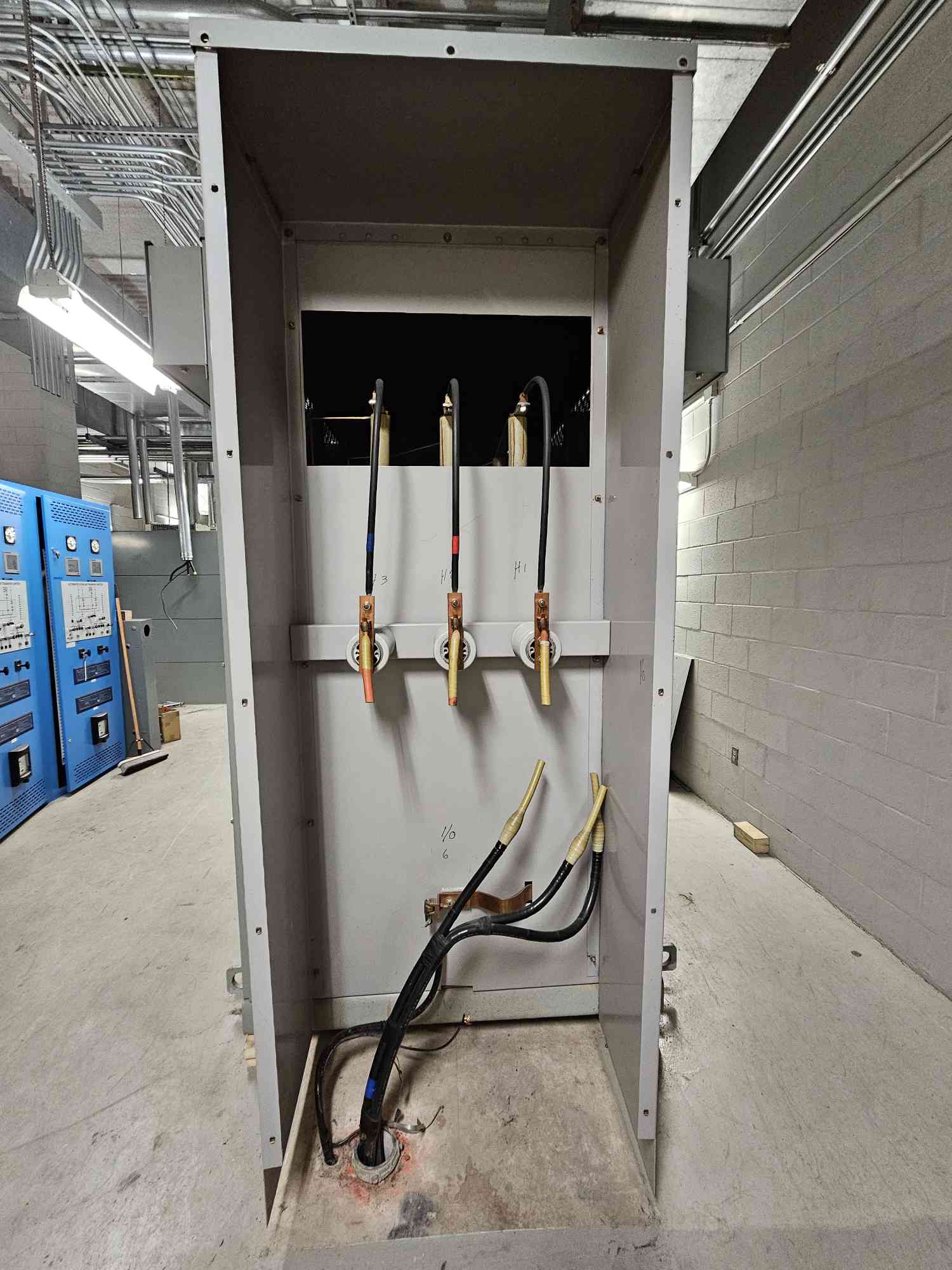 2500 KVA 13800 Primary, 480Y/277 Secondary, General Electric #M156438B, Substation Dry Type Transformer, 3PH