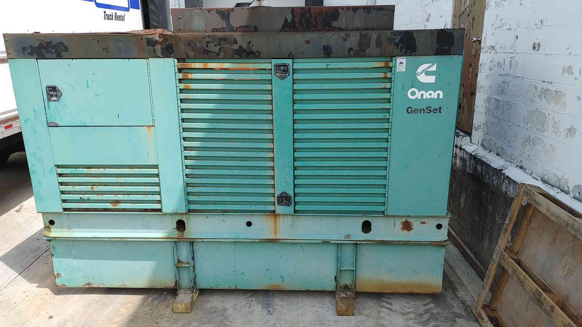 250 KW Cummins Onan #DFAC, diesel generator set, 277/480 Volts, 120/208 Volts, enclosed