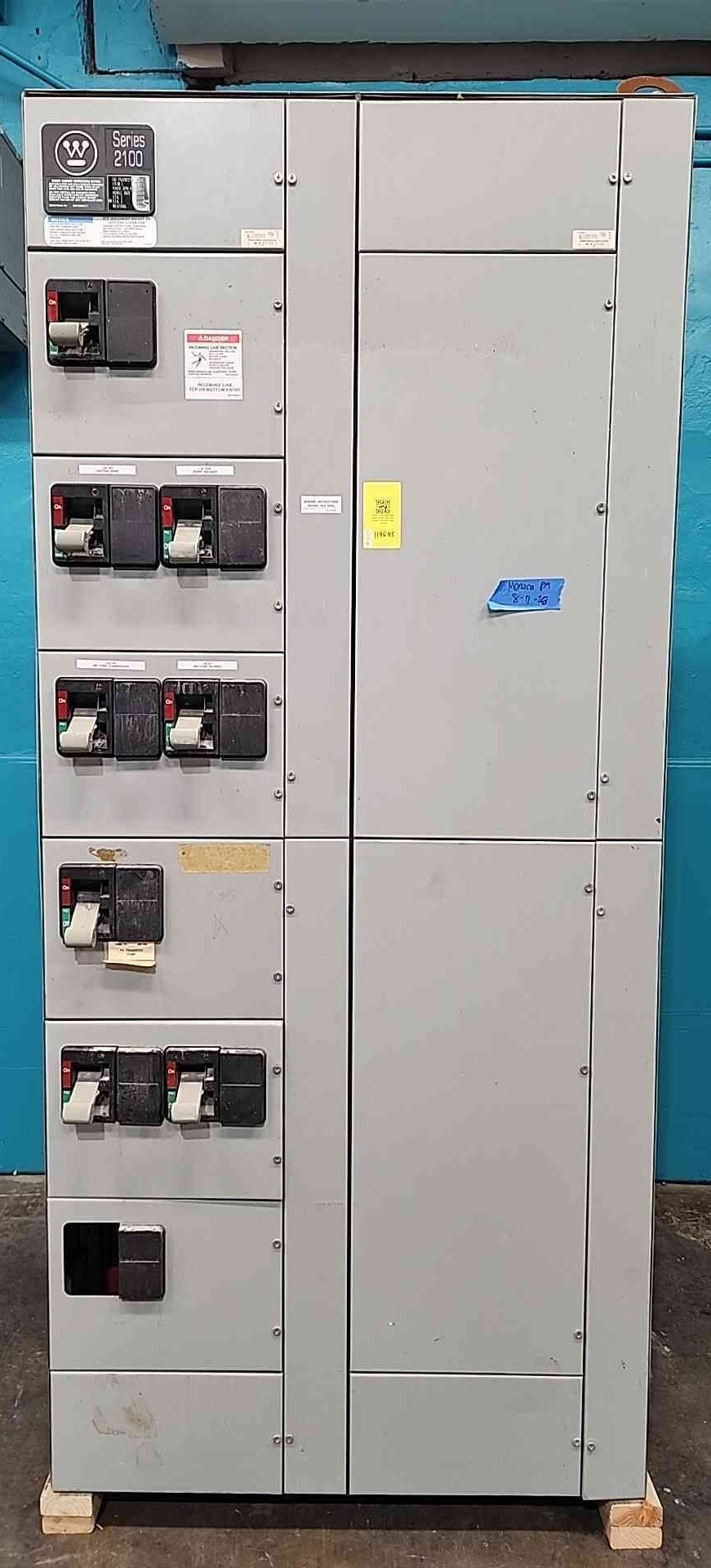 Centro de control de motores Westinghouse Series 2100, 2 estructuras, 480 Volts, barra de 600 Amp