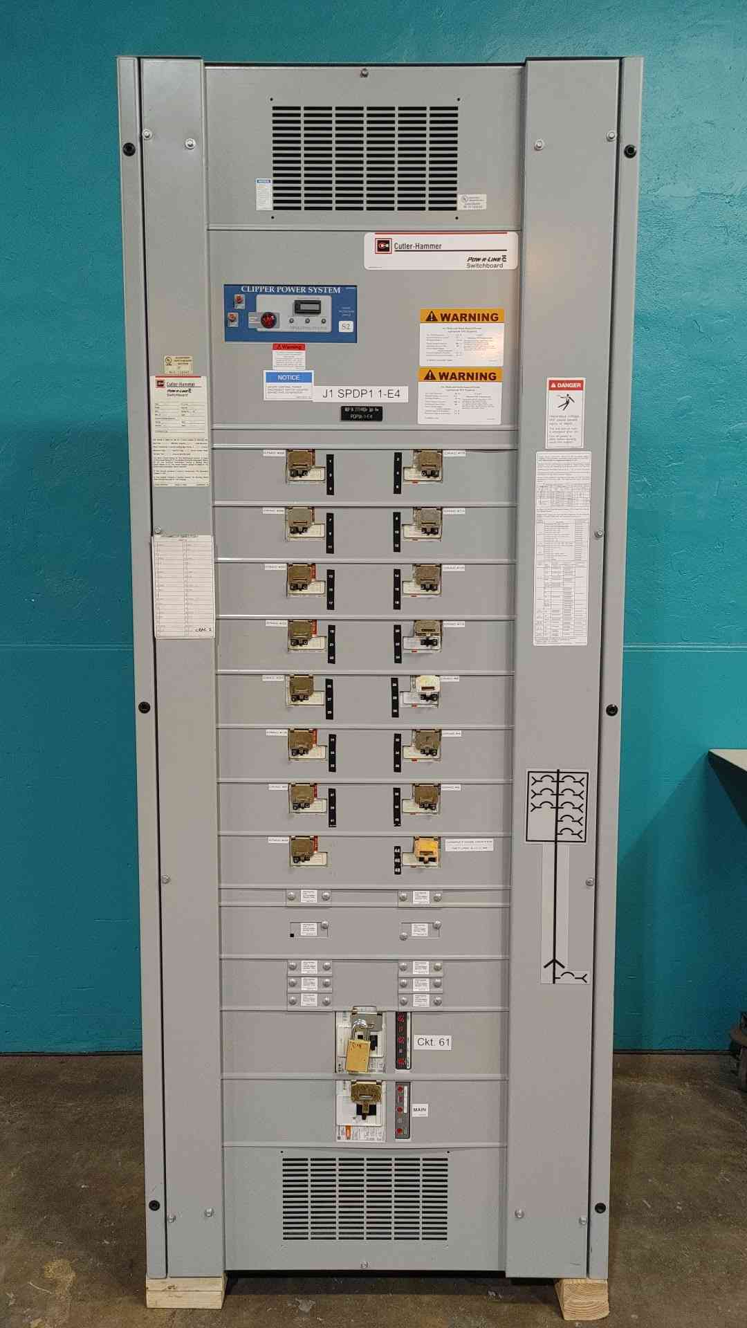 400 Amps, Cutler-Hammer Pow-R-Line C, Low-Voltage Switchboard, 480 Volts, 3PH, 3-Wire, (14) 30A, (1) 15A, (1)